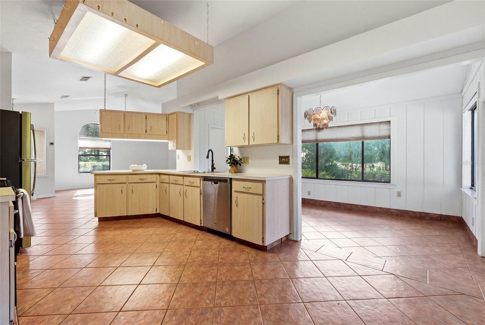 Single Family Residence at 17026 SOUTHSIDE CT, HIGH SPRINGS, photo 11 of 30