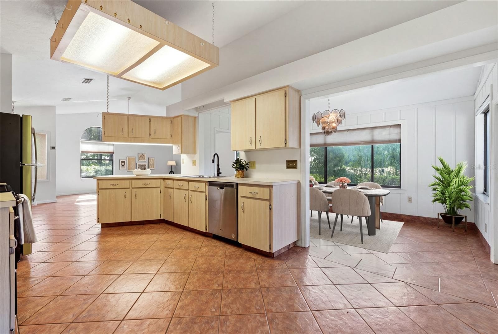 Single Family Residence at 17026 SOUTHSIDE CT, HIGH SPRINGS, photo 12 of 30