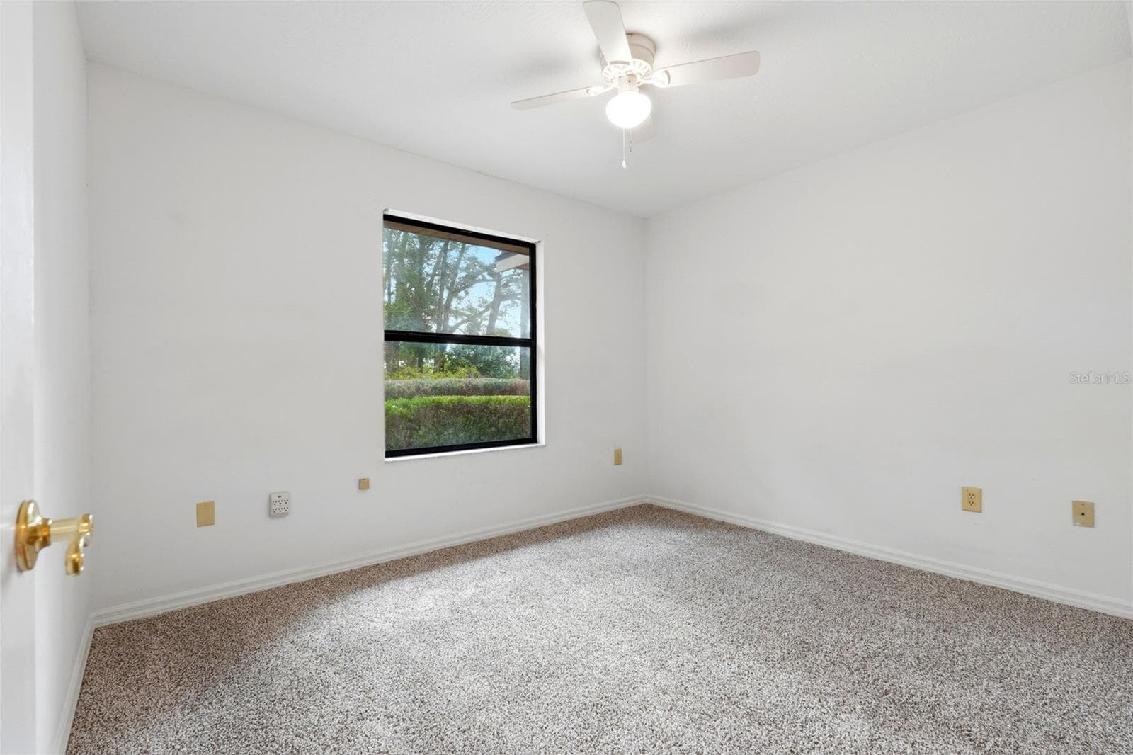 Single Family Residence at 17026 SOUTHSIDE CT, HIGH SPRINGS, photo 22 of 30