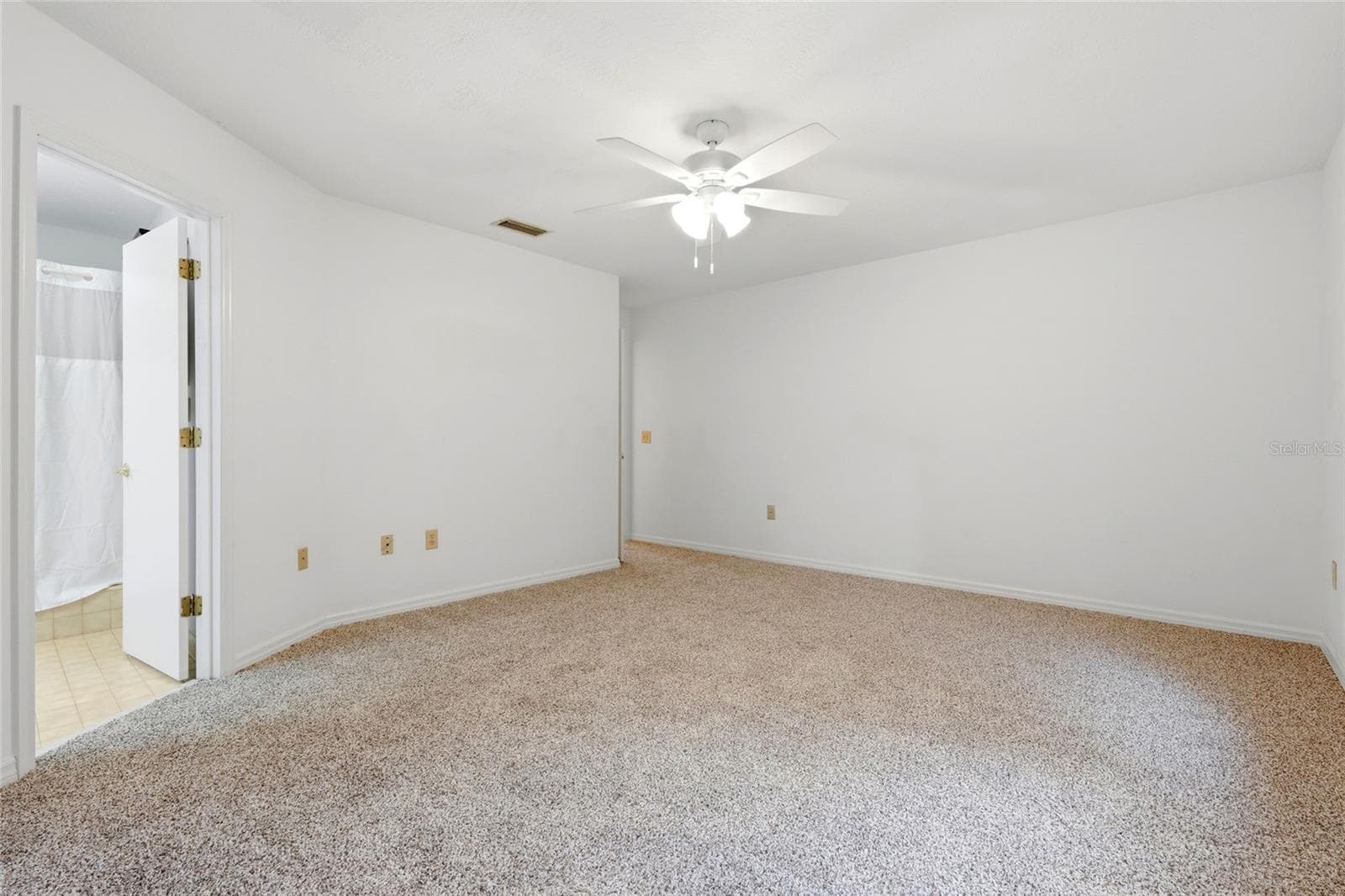 Single Family Residence at 17026 SOUTHSIDE CT, HIGH SPRINGS, photo 26 of 30