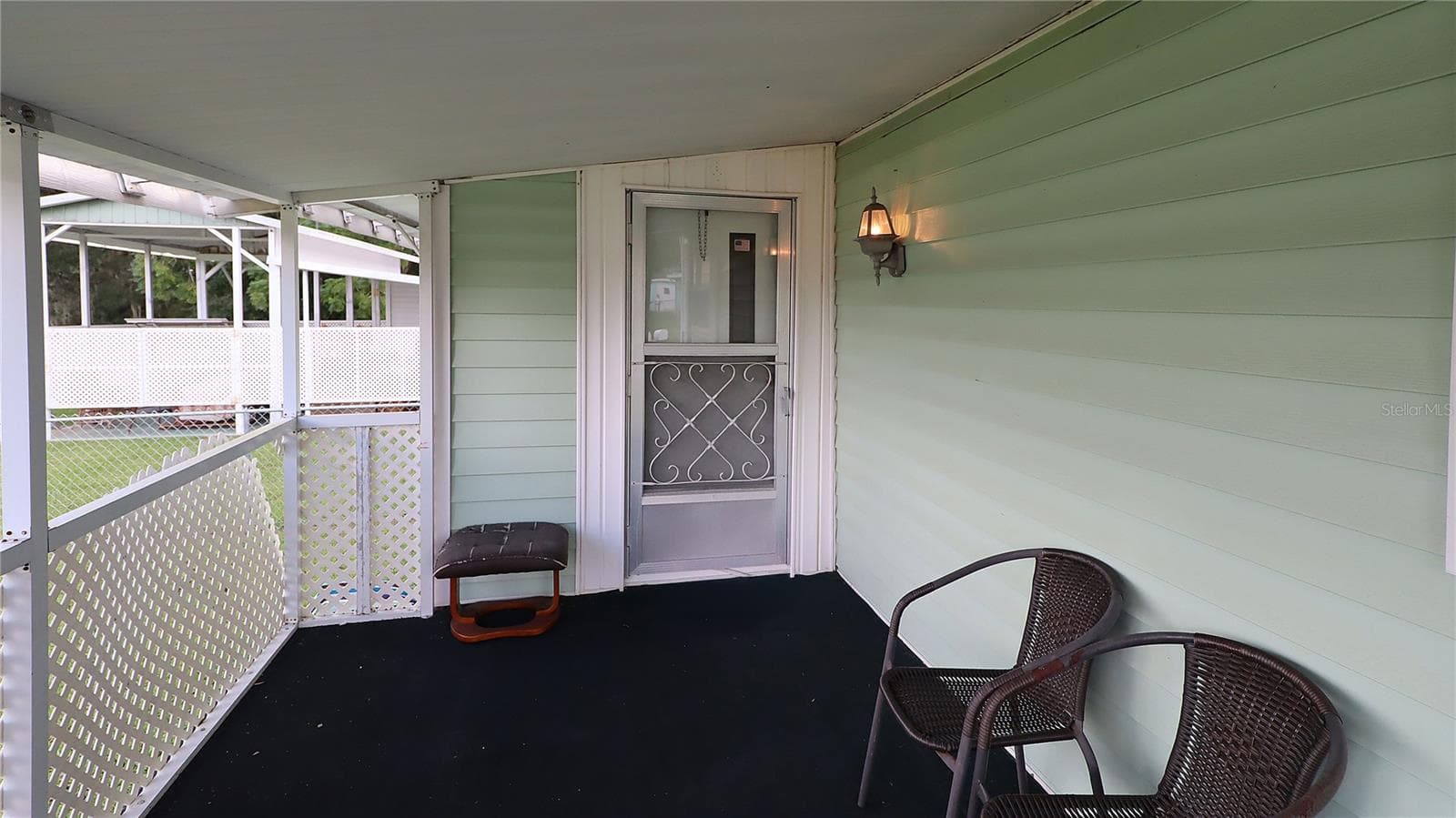 enter throught the front door... - 417 NE 64TH AVE, OCALA