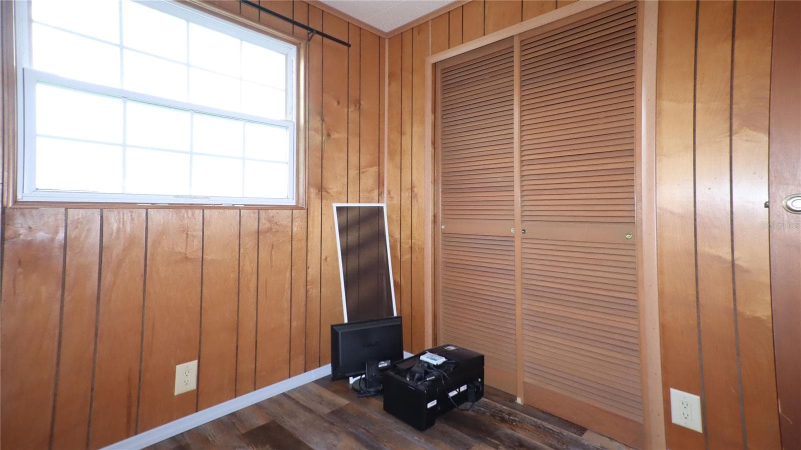 with wall closet... - 417 NE 64TH AVE, OCALA