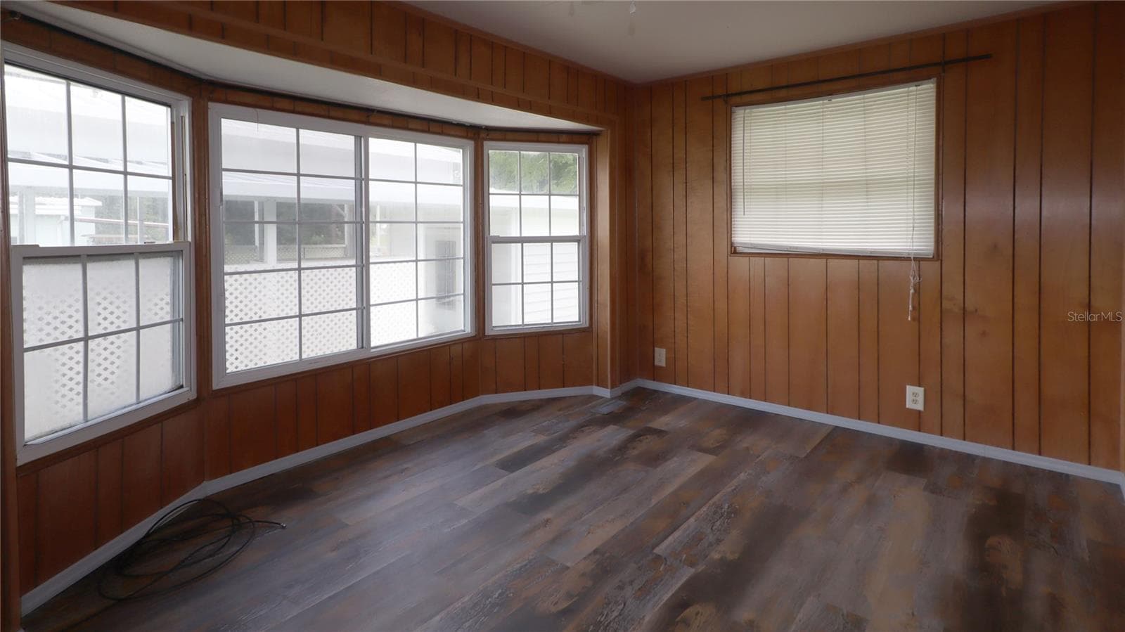 then on to primary bedroom... - 417 NE 64TH AVE, OCALA