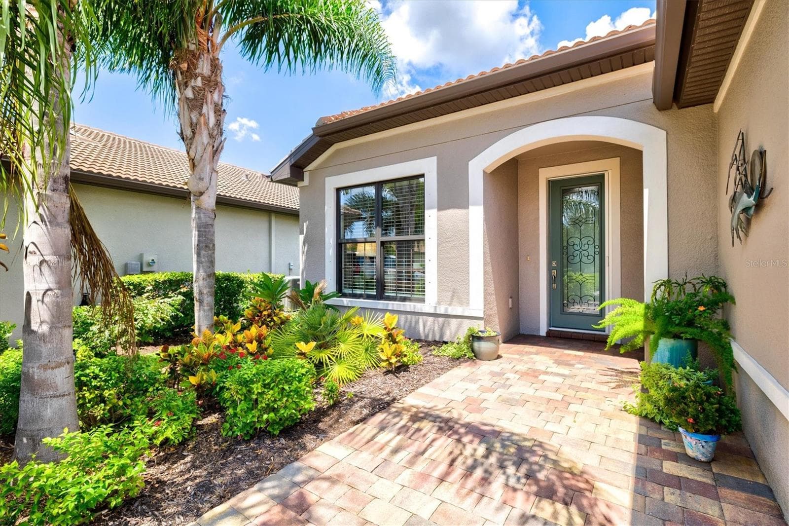 Single Family Residence at 13061 RINELLA ST, VENICE, photo 4 of 95