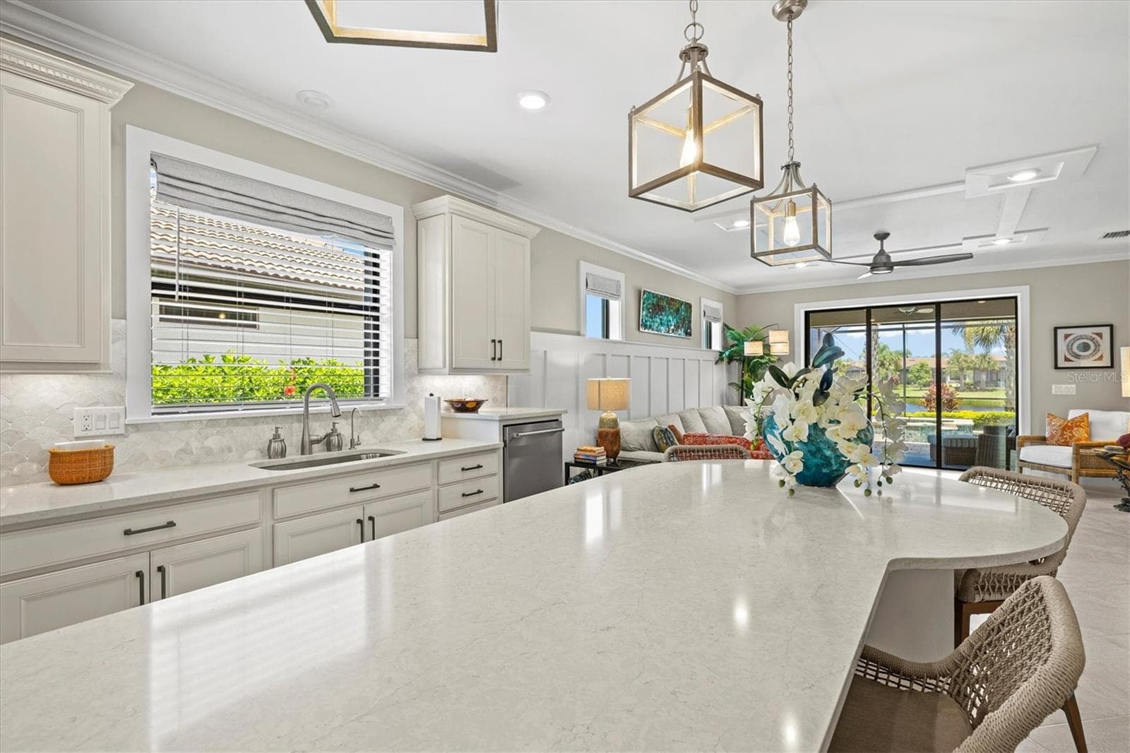 Single Family Residence at 13061 RINELLA ST, VENICE, photo 12 of 95