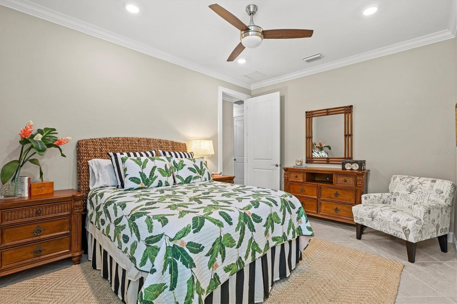Single Family Residence at 13061 RINELLA ST, VENICE, photo 40 of 95