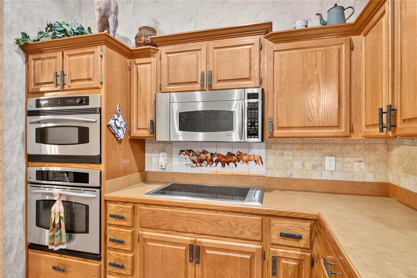 Kitchen - 8699 SE 12TH CT, OCALA