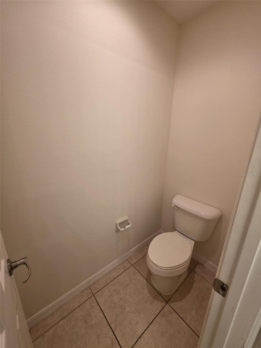 Townhouse at 2372 SEVEN OAKS DR, ST CLOUD, photo 33 of 70