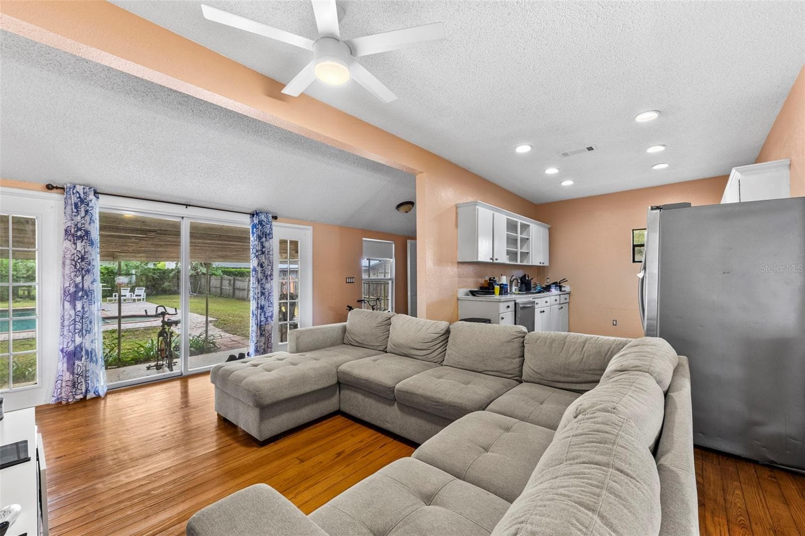 Single Family Residence at 1031 WALTHAM AVE, ORLANDO, photo 5 of 30
