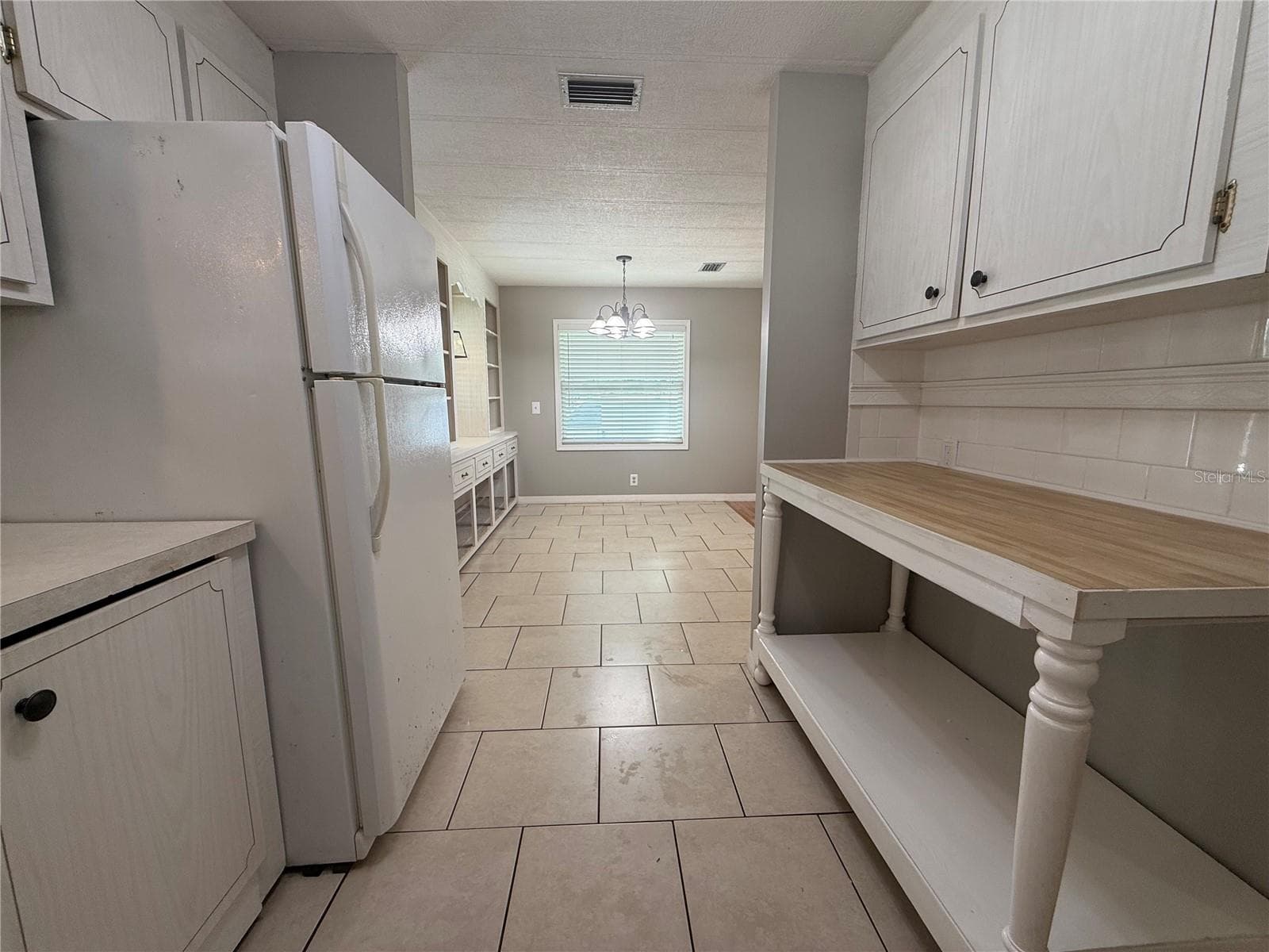 Manufactured Home at 758 ROYAL PALM CIR, LARGO, photo 14 of 29