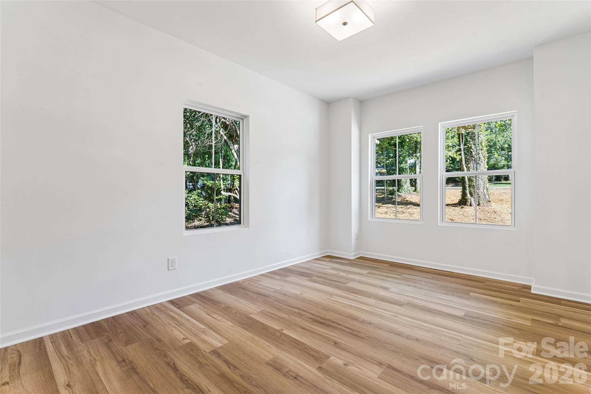 Single Family Residence at 8216 Willhill Road, Mint Hill, photo 10 of 44
