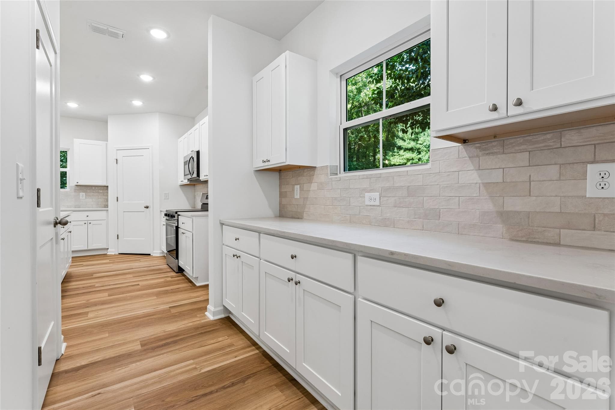 Single Family Residence at 8216 Willhill Road, Mint Hill, photo 12 of 44