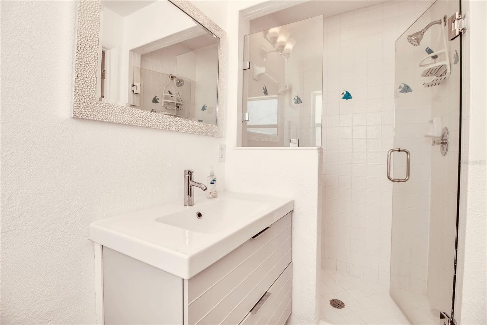 Single Family Residence at 210 84TH ST, HOLMES BEACH, photo 9 of 23