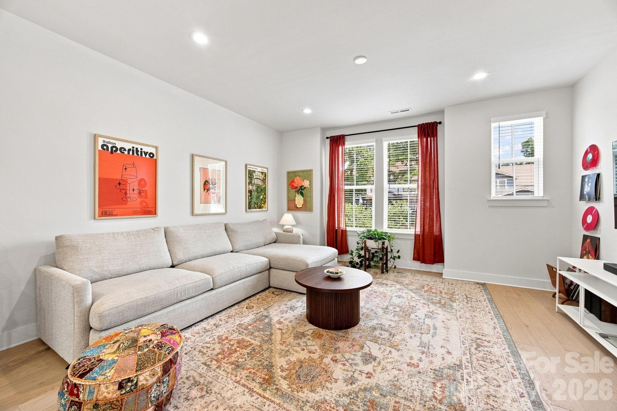 Large living area - 2303 Rozzelles Ferry Road, Charlotte