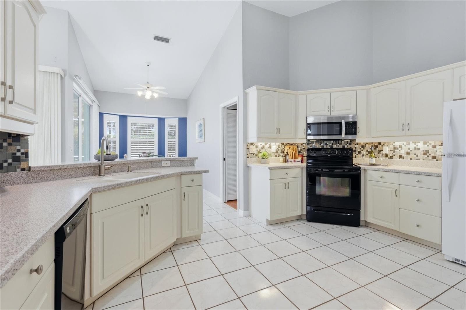 Single Family Residence at 1787 KILRUSS DR, VENICE, photo 16 of 69