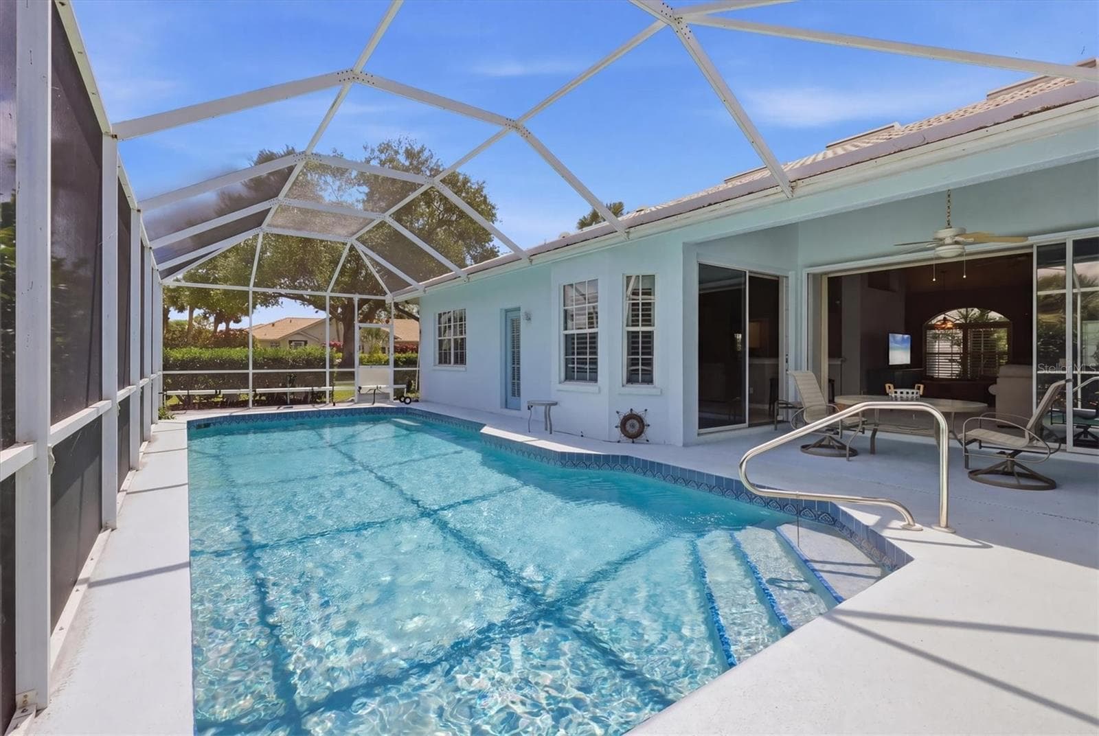 Back yard space - 1787 KILRUSS DR, VENICE
