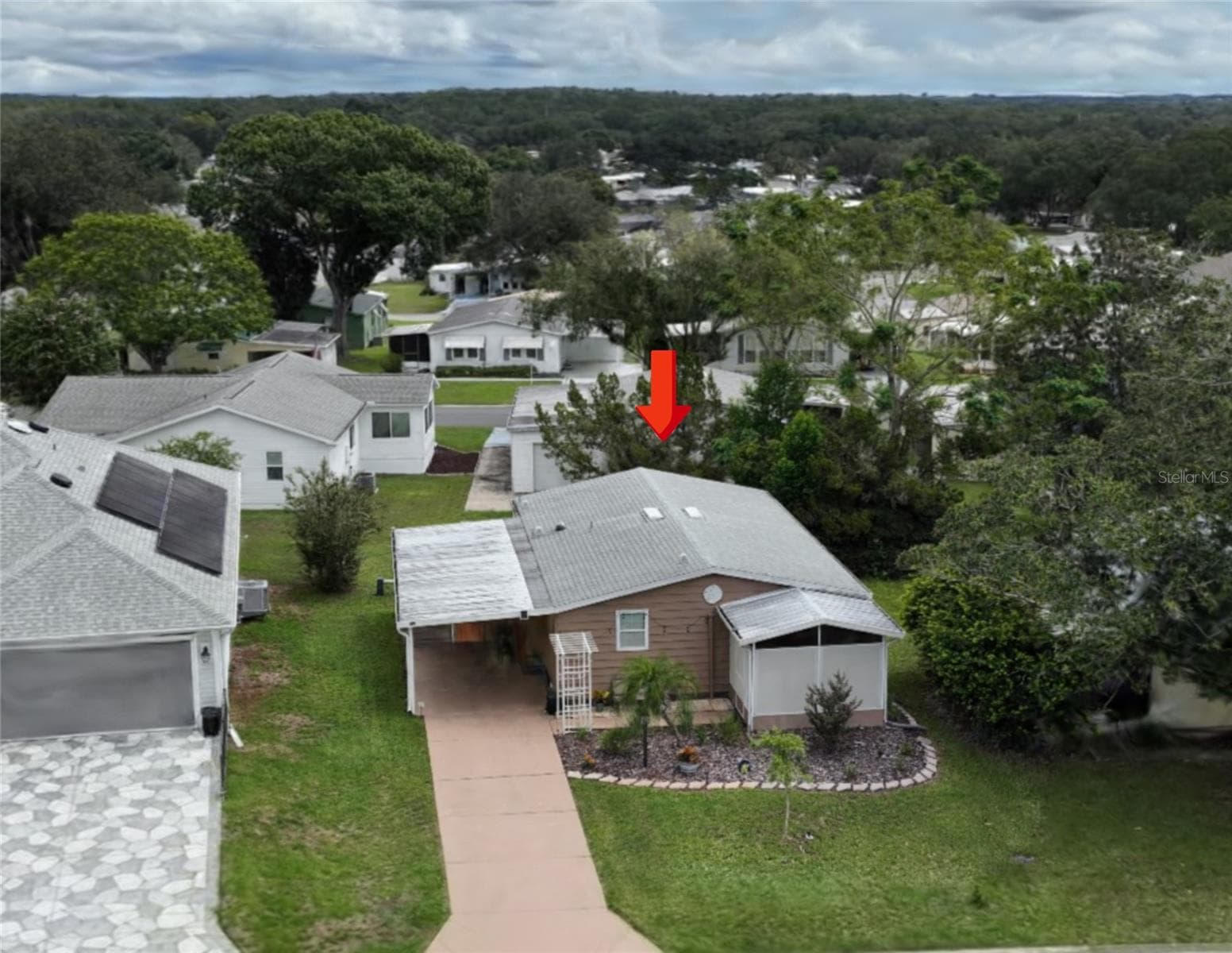 Manufactured Home at 1541 DORAL CIR, THE VILLAGES, photo 30 of 31