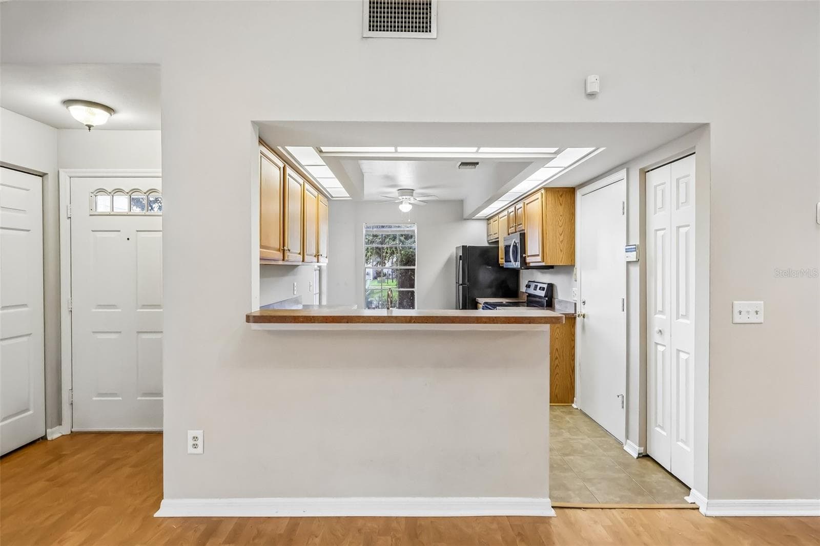 Single Family Residence at 2212 FAXTON CT, ORLANDO, photo 11 of 33