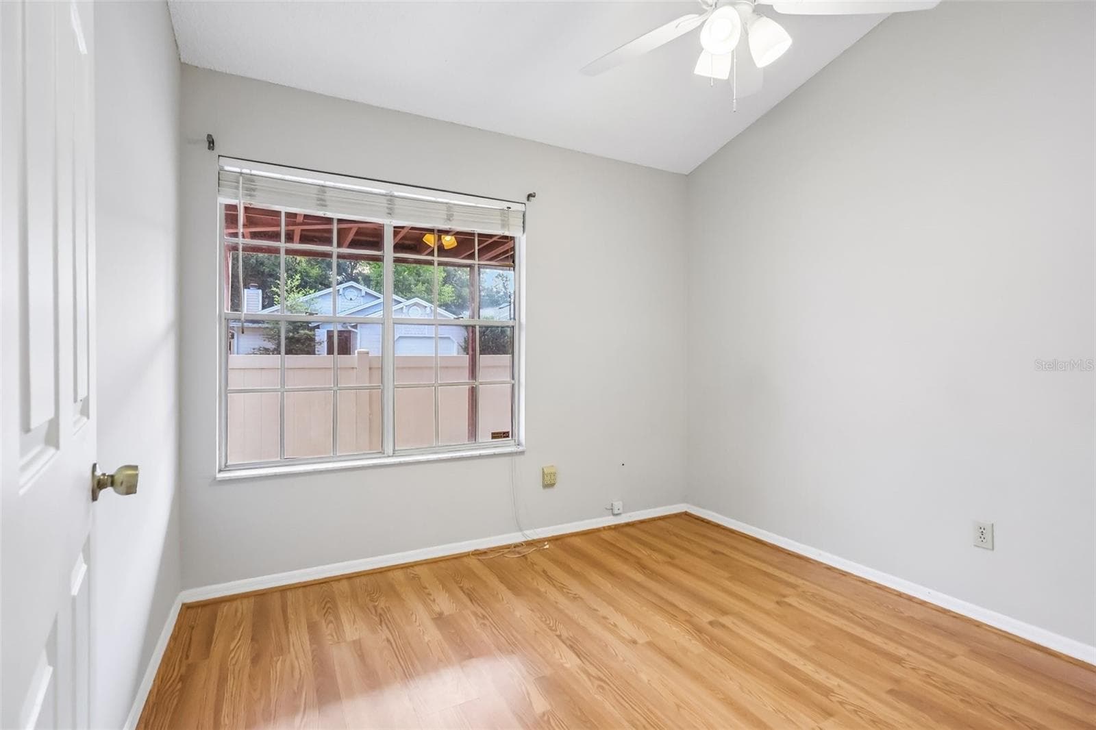 Single Family Residence at 2212 FAXTON CT, ORLANDO, photo 18 of 33