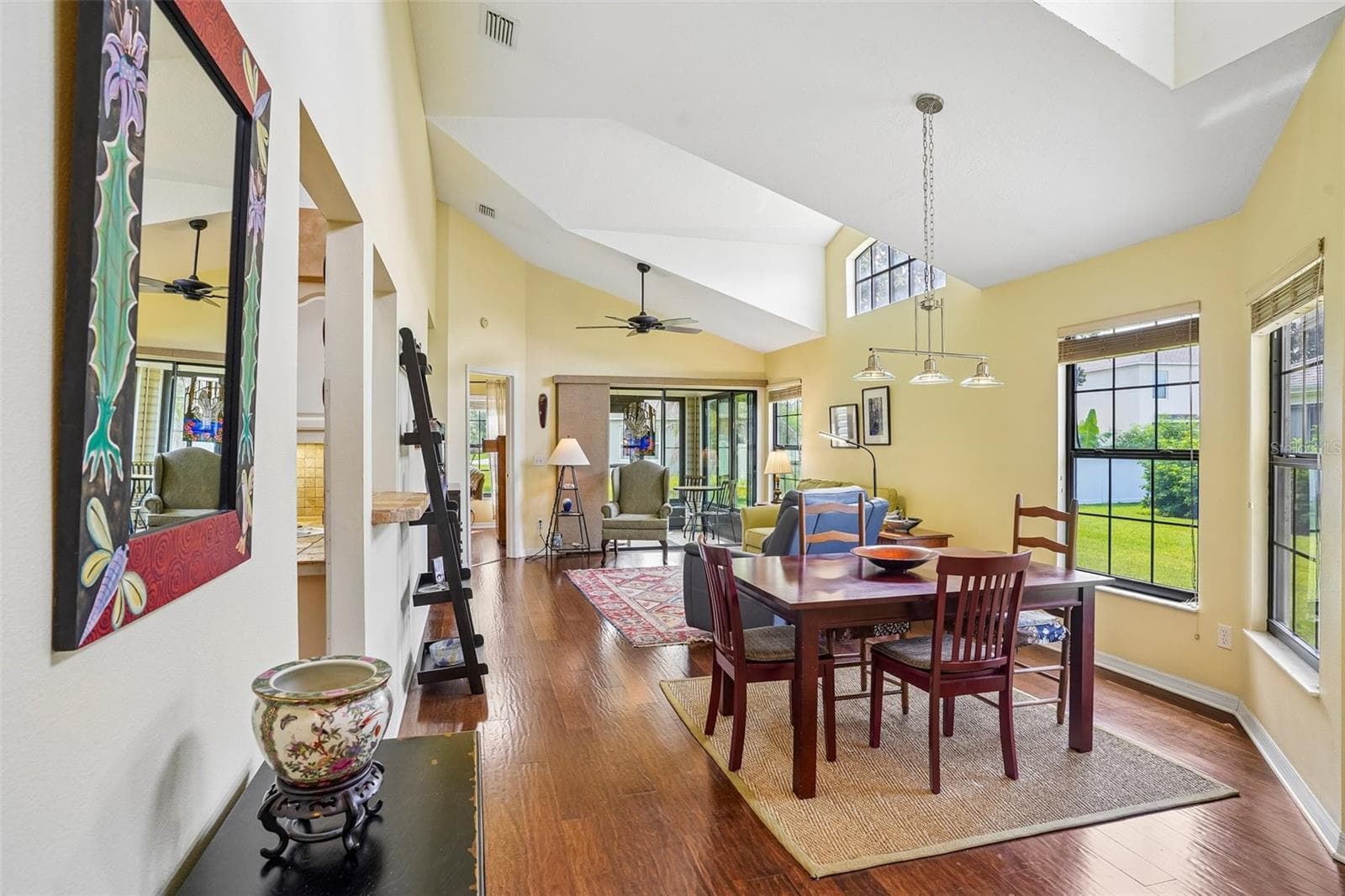 Villa at 128 BAYTREE BLVD, TAVARES, photo 7 of 48