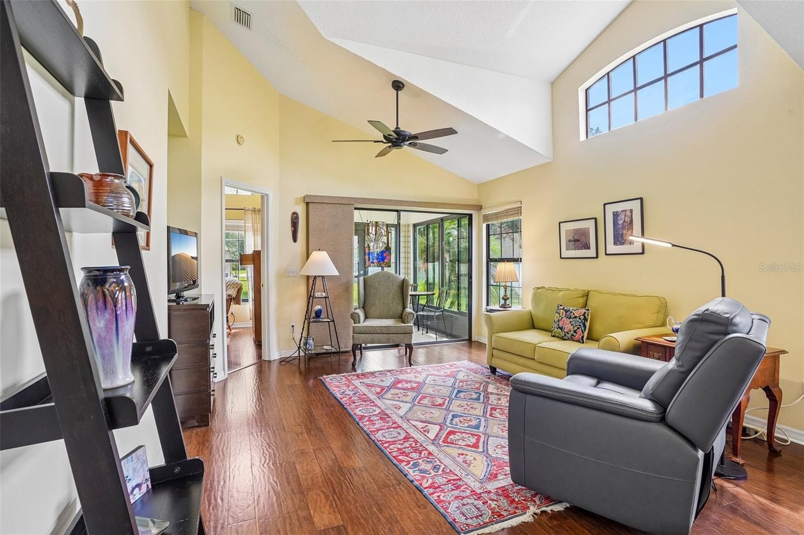 Villa at 128 BAYTREE BLVD, TAVARES, photo 8 of 48