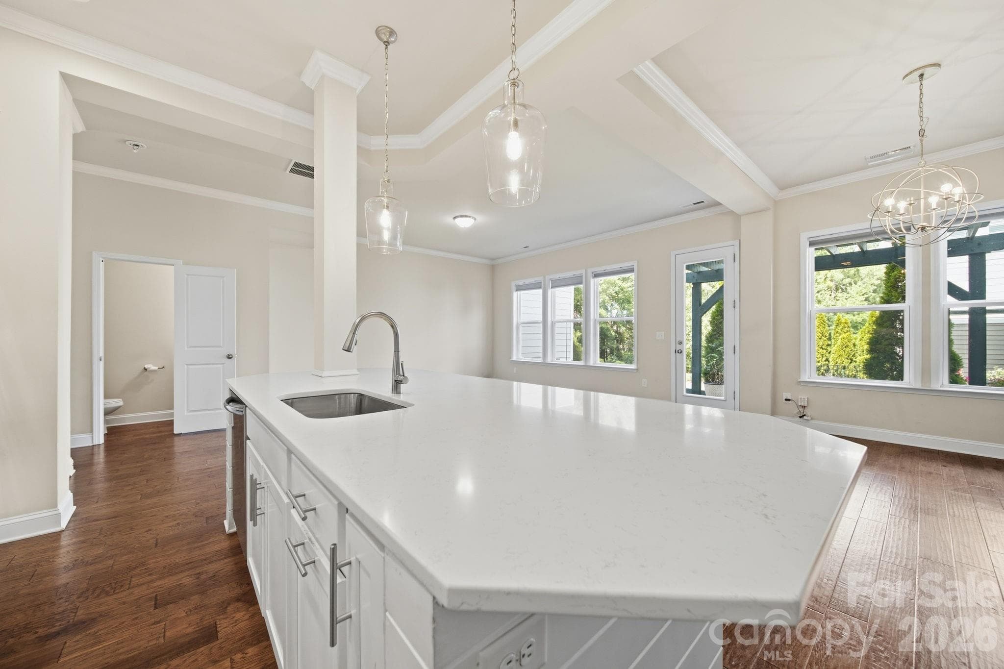 Townhouse at 10112 Claire Vista Drive, Charlotte, photo 9 of 43