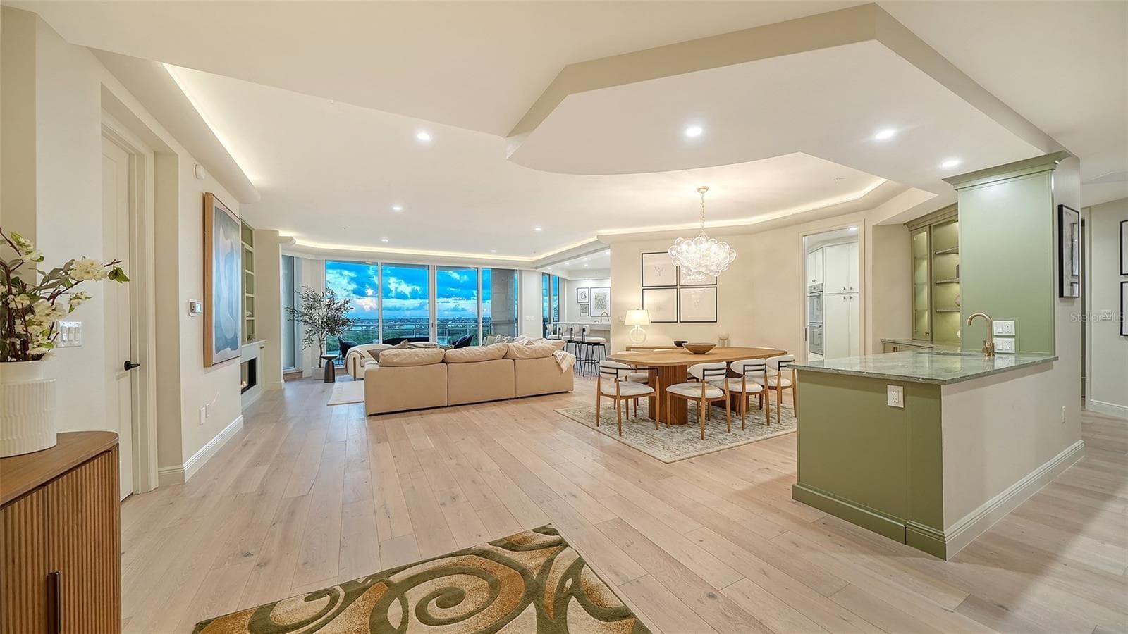 Condominium at 1300 BENJAMIN FRANKLIN DR #809, SARASOTA, photo 6 of 92