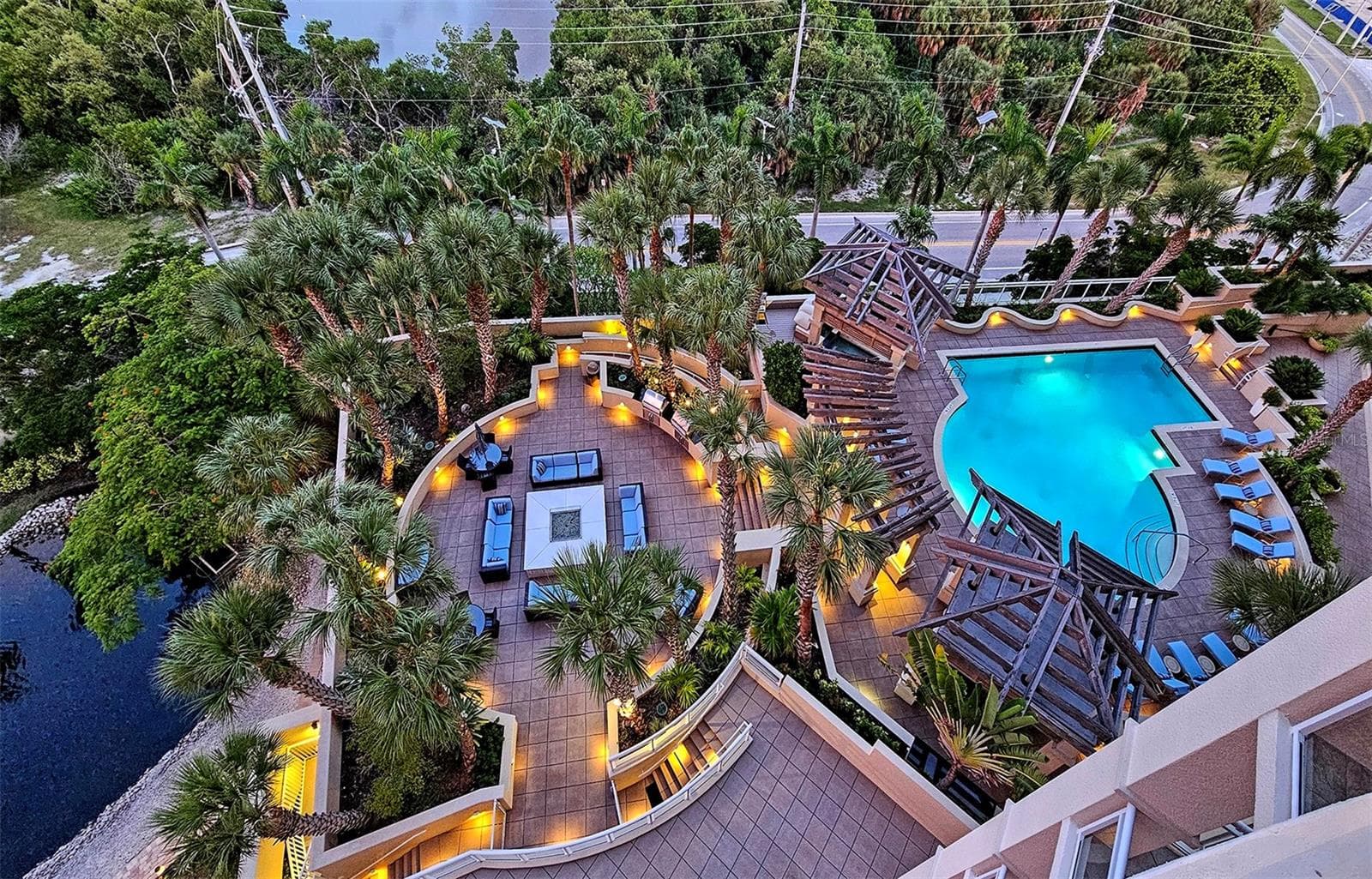 Condominium at 1300 BENJAMIN FRANKLIN DR #809, SARASOTA, photo 25 of 92