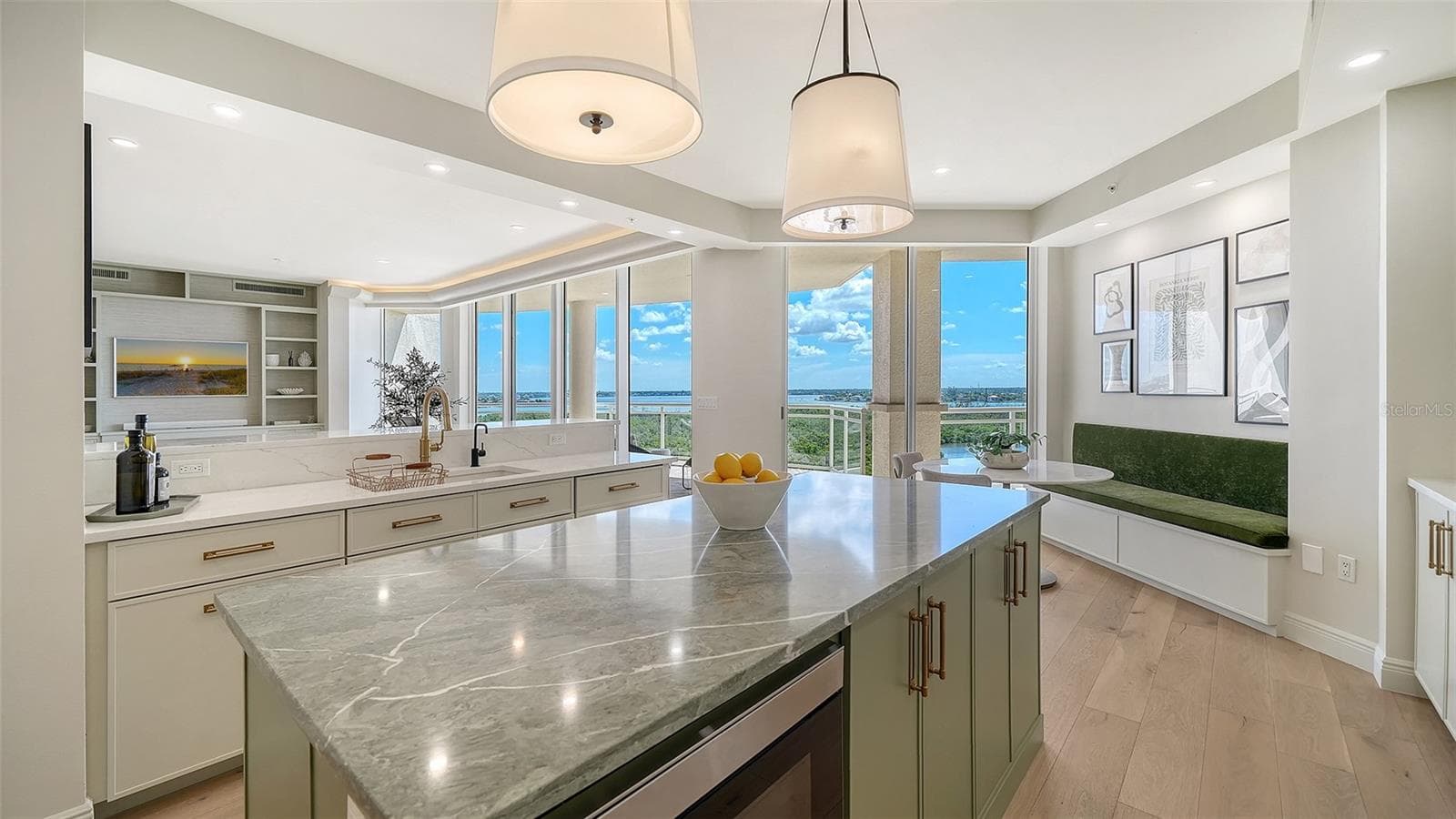 Condominium at 1300 BENJAMIN FRANKLIN DR #809, SARASOTA, photo 47 of 92