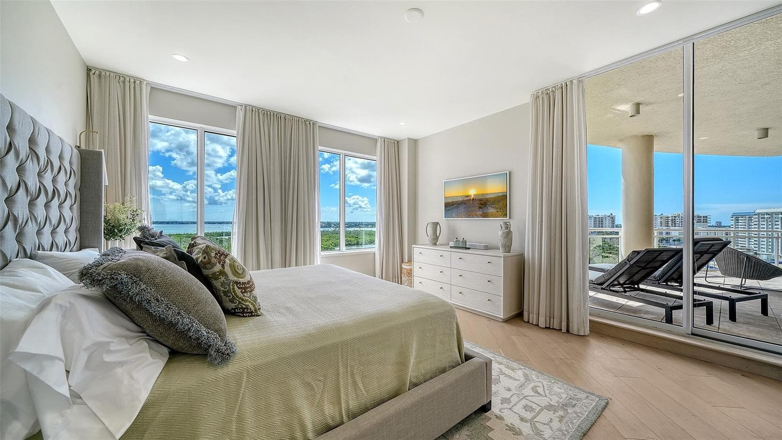 Condominium at 1300 BENJAMIN FRANKLIN DR #809, SARASOTA, photo 63 of 92