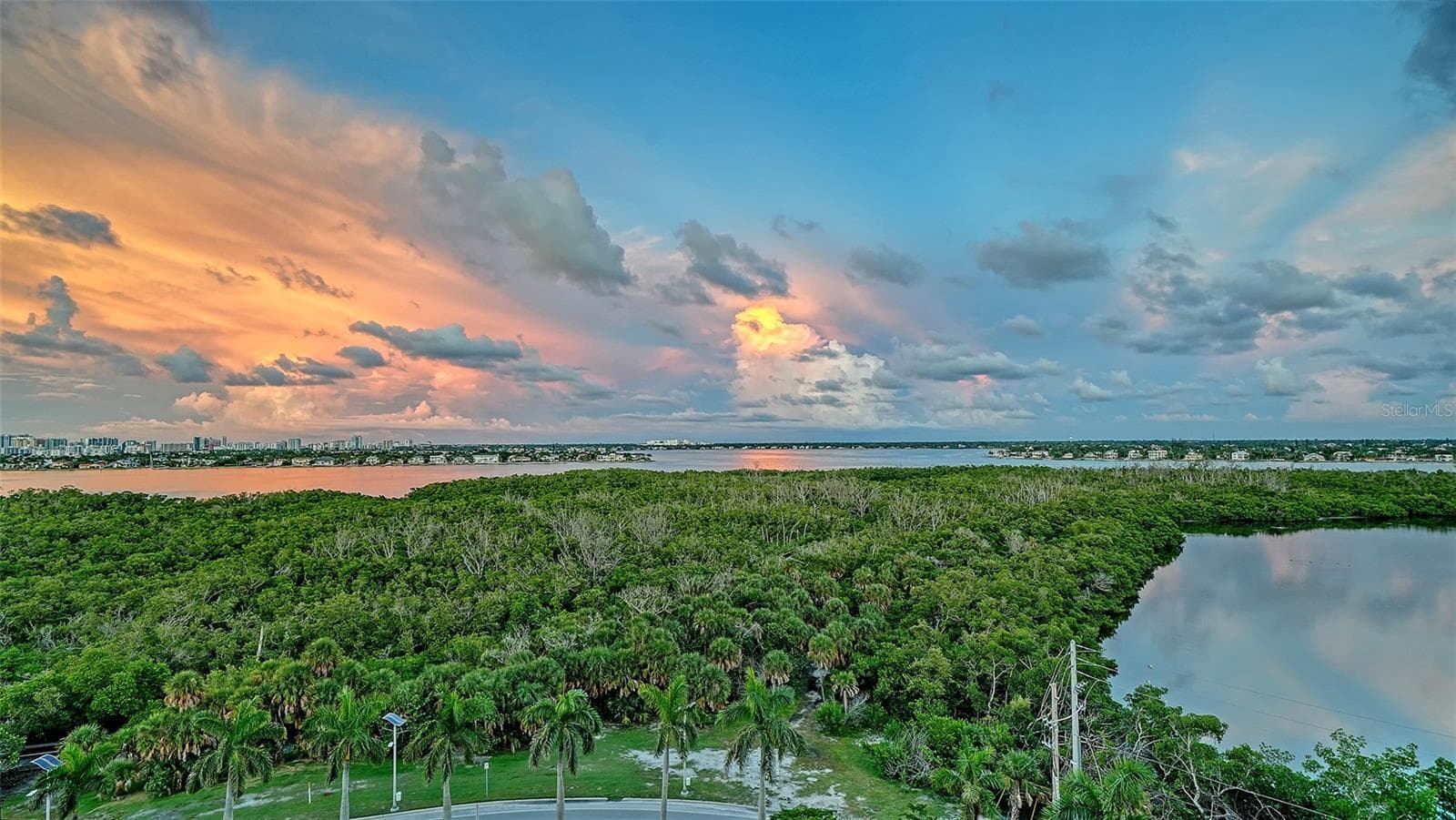 Condominium at 1300 BENJAMIN FRANKLIN DR #809, SARASOTA, photo 71 of 92