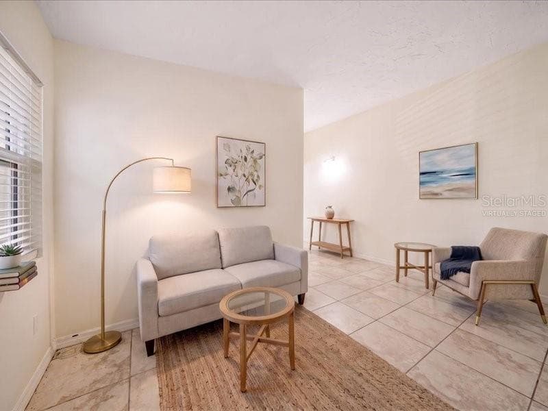 Living Room Virtually Staged - 533 YELVINGTON AVE, CLEARWATER