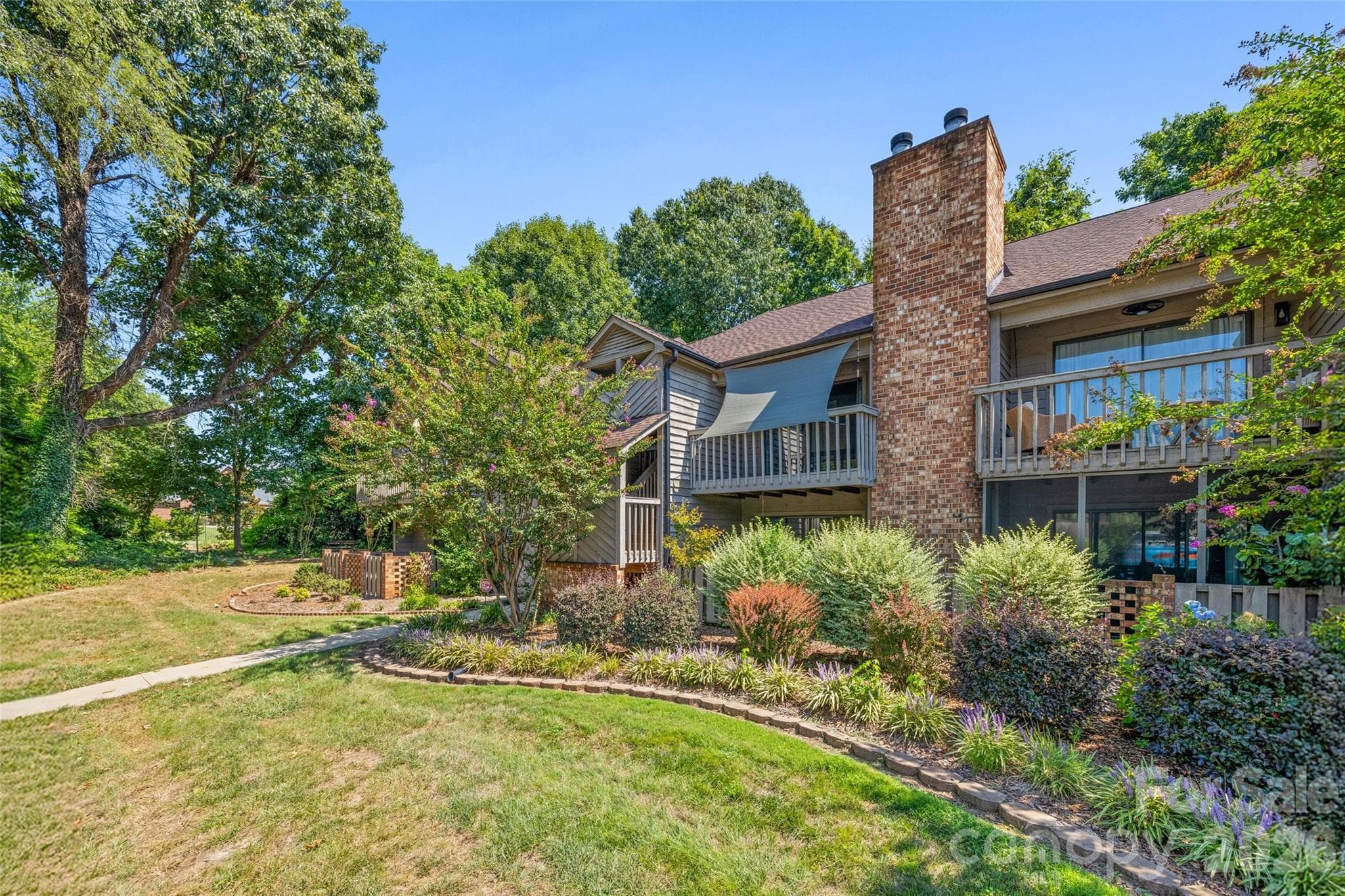 Low-maintenance lake access living - 4160 Charlotte Highway, Lake Wylie