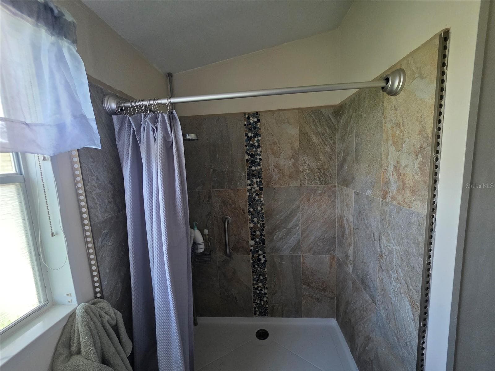 Manufactured Home at 6494 SE 55TH ST, OKEECHOBEE, photo 12 of 20