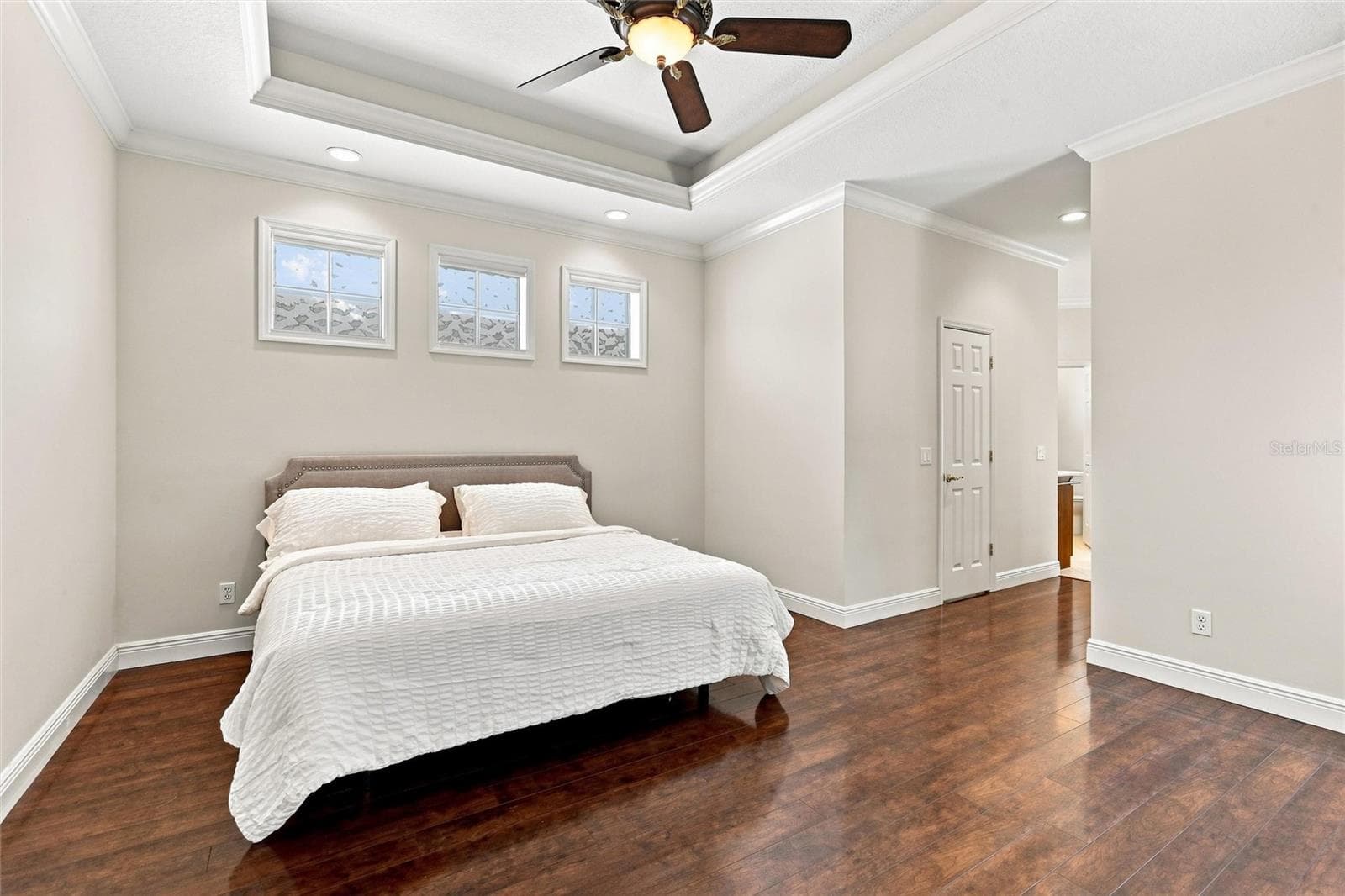 Primary Suite off family room - 1328 THORNAPPLE DR, OSPREY