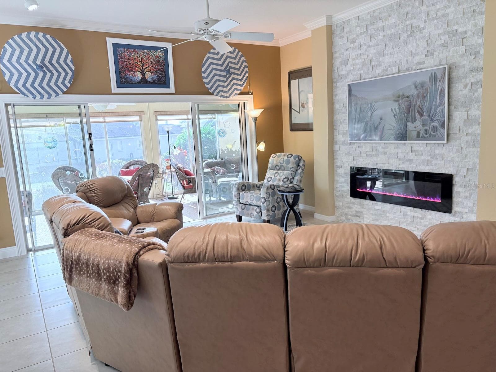 Single Family Residence at 965 JOINER PL, THE VILLAGES, photo 4 of 25