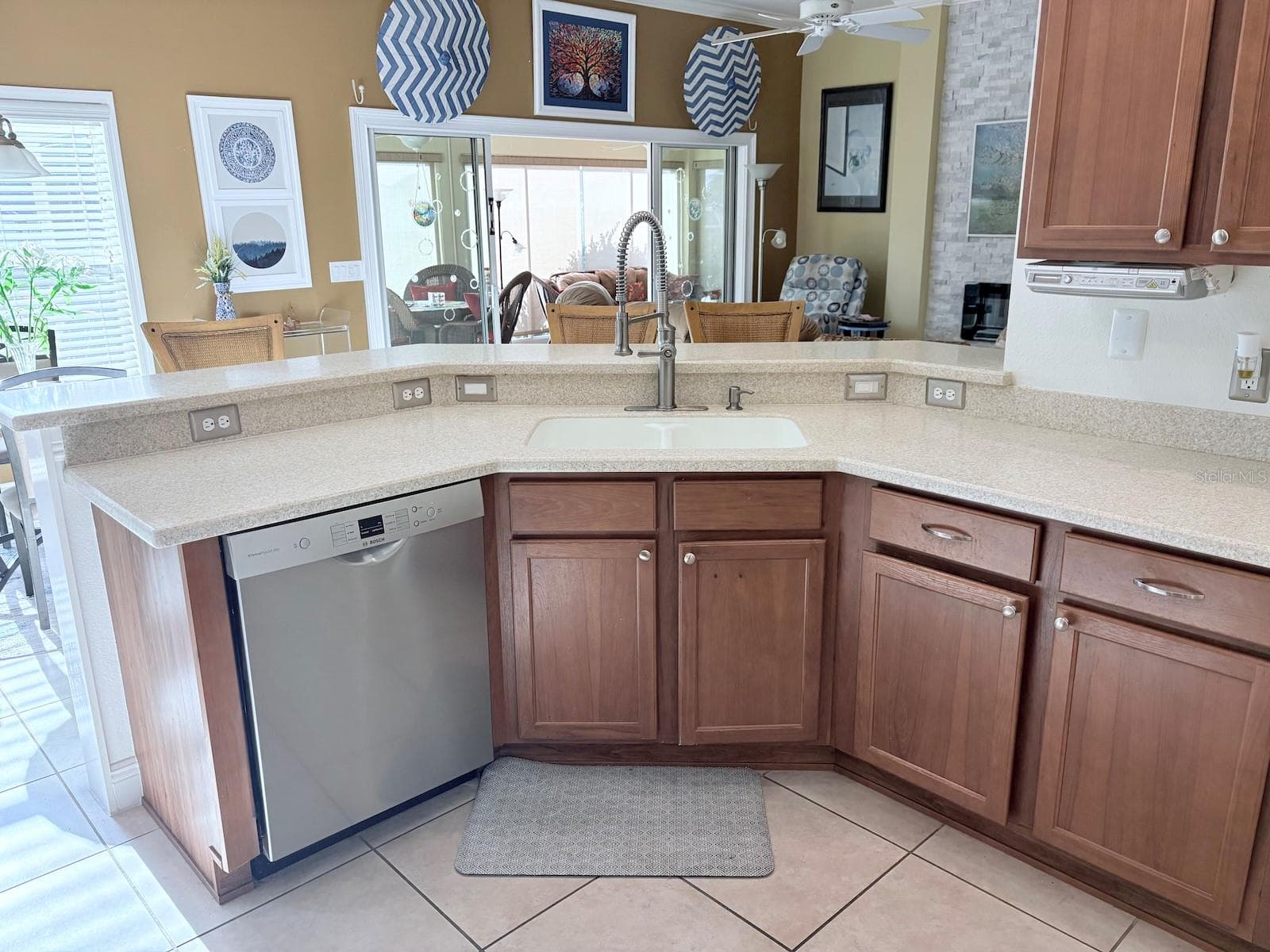 Single Family Residence at 965 JOINER PL, THE VILLAGES, photo 11 of 25