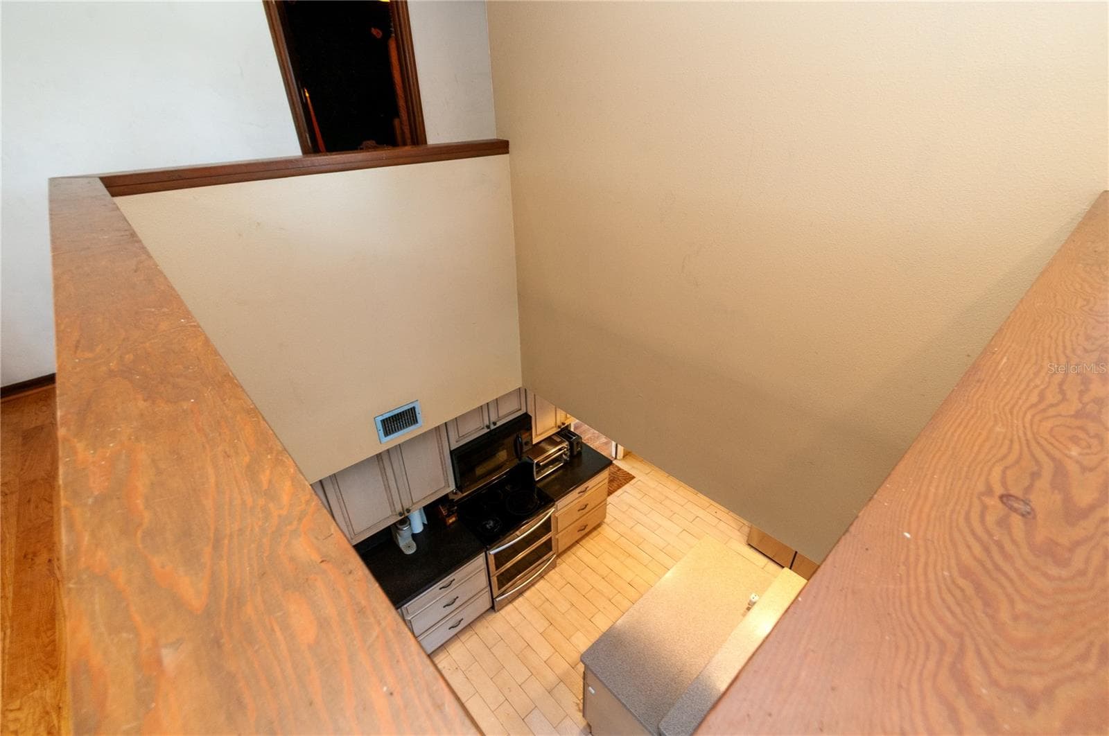 Single Family Residence at 859 PINEWOOD TER W, PALM HARBOR, photo 38 of 51
