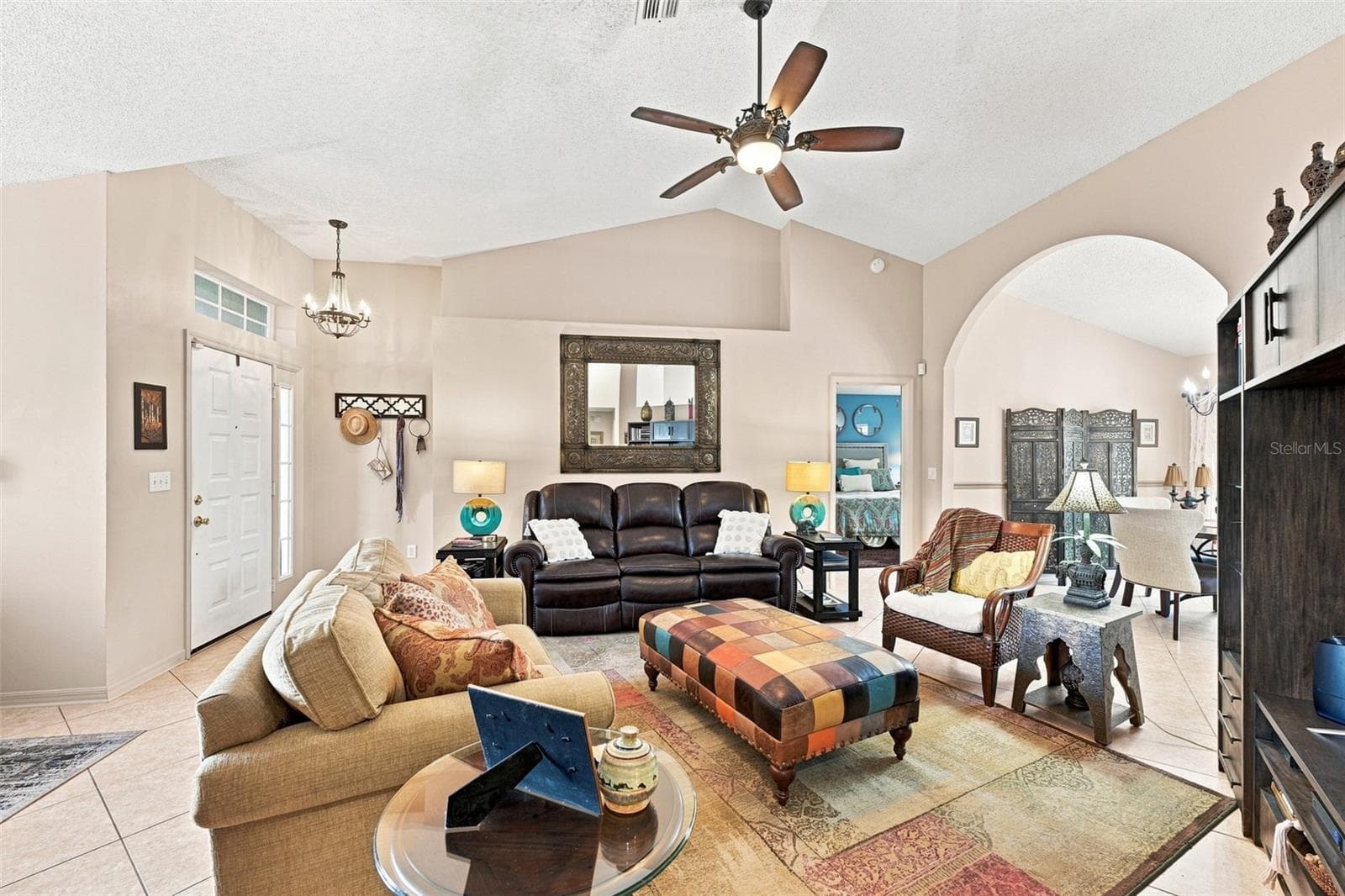 Single Family Residence at 308 CALOOSA PALMS CT, SUN CITY CENTER, photo 5 of 60