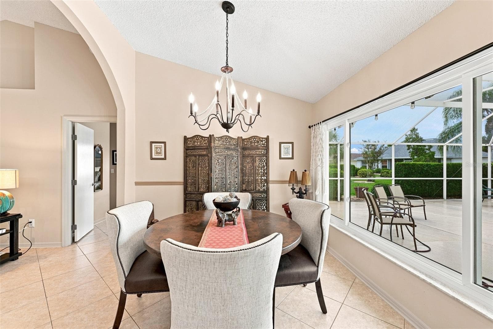 Single Family Residence at 308 CALOOSA PALMS CT, SUN CITY CENTER, photo 9 of 60