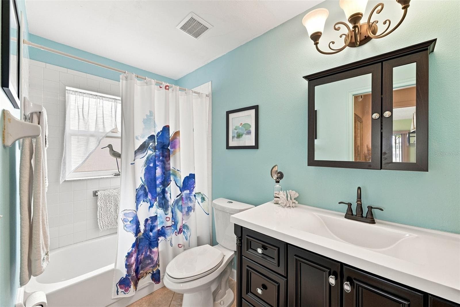 Single Family Residence at 308 CALOOSA PALMS CT, SUN CITY CENTER, photo 19 of 60