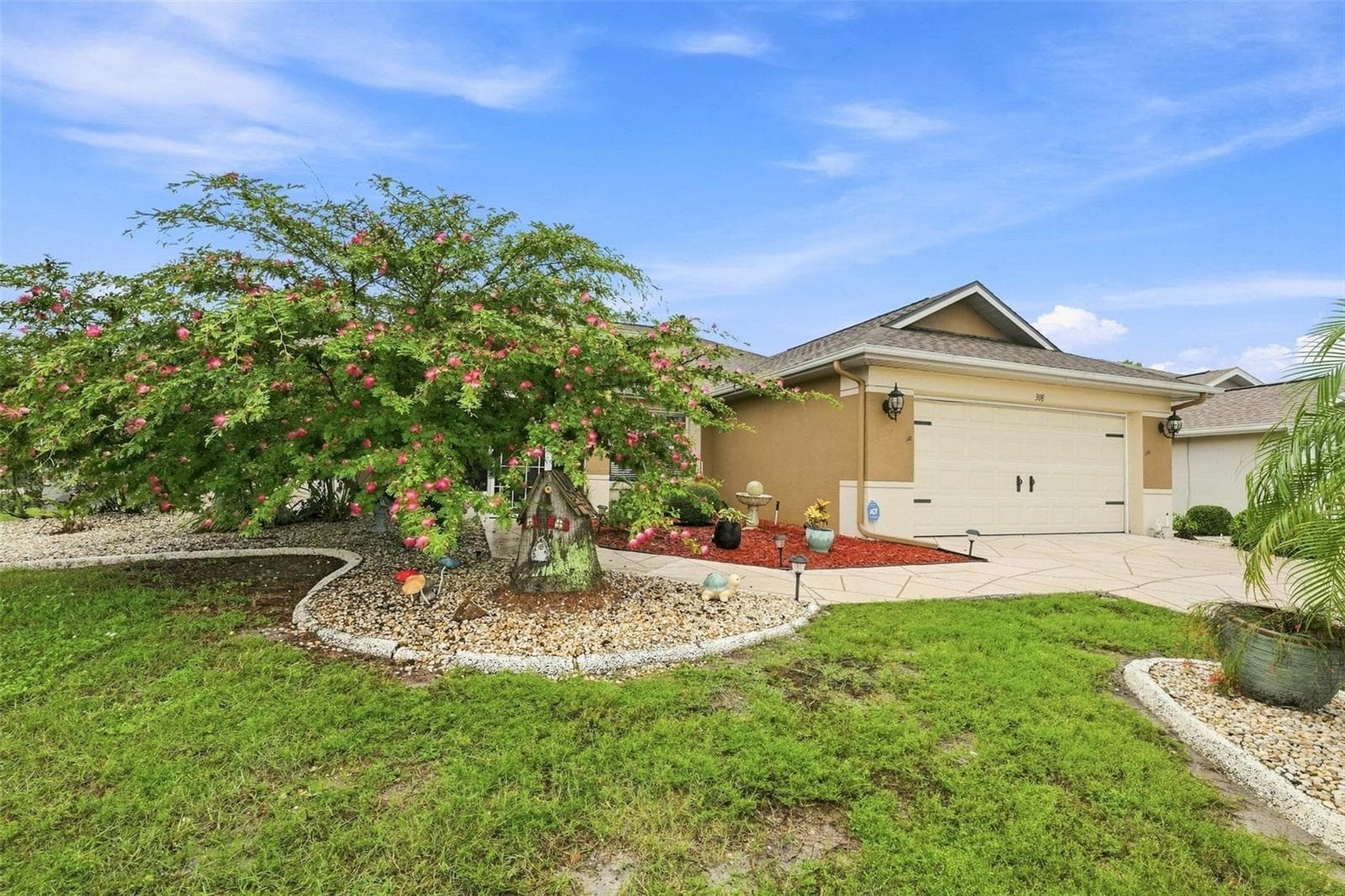 Single Family Residence at 308 CALOOSA PALMS CT, SUN CITY CENTER, photo 32 of 60