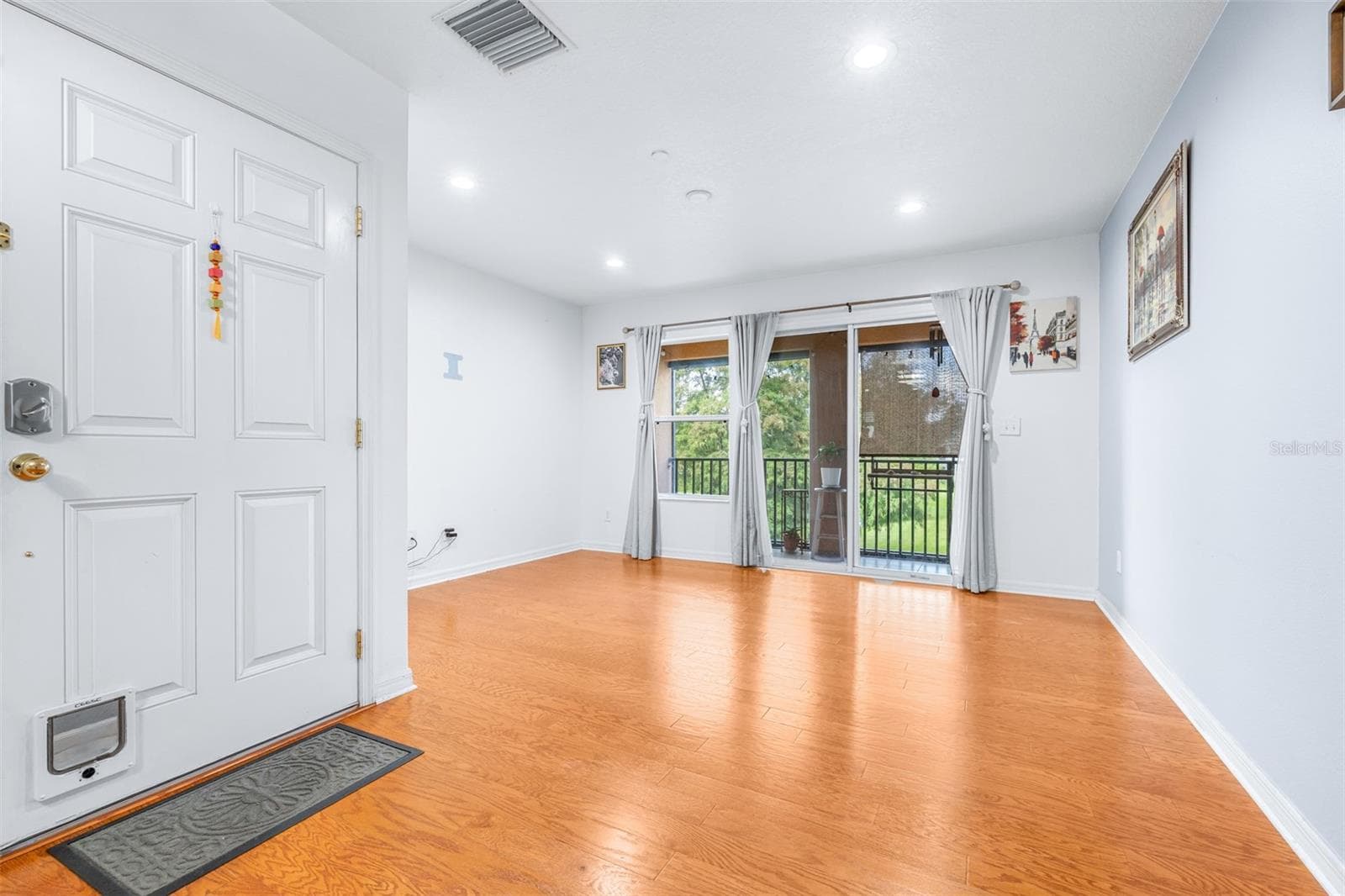 Townhouse at 613 WHEATON TRENT PL, TAMPA, photo 5 of 57