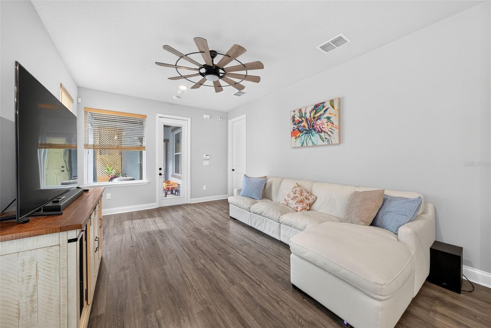 Single Family Residence at 6939 HIGGS ALY, ORLANDO, photo 16 of 39