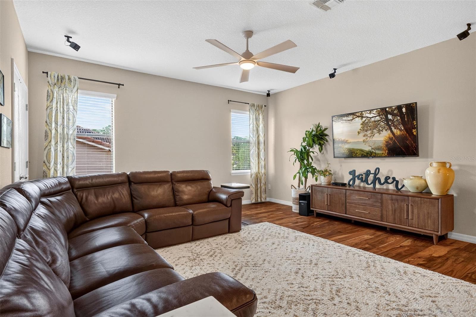 Single Family Residence at 1481 CALM WATERS CT, ST CLOUD, photo 21 of 50