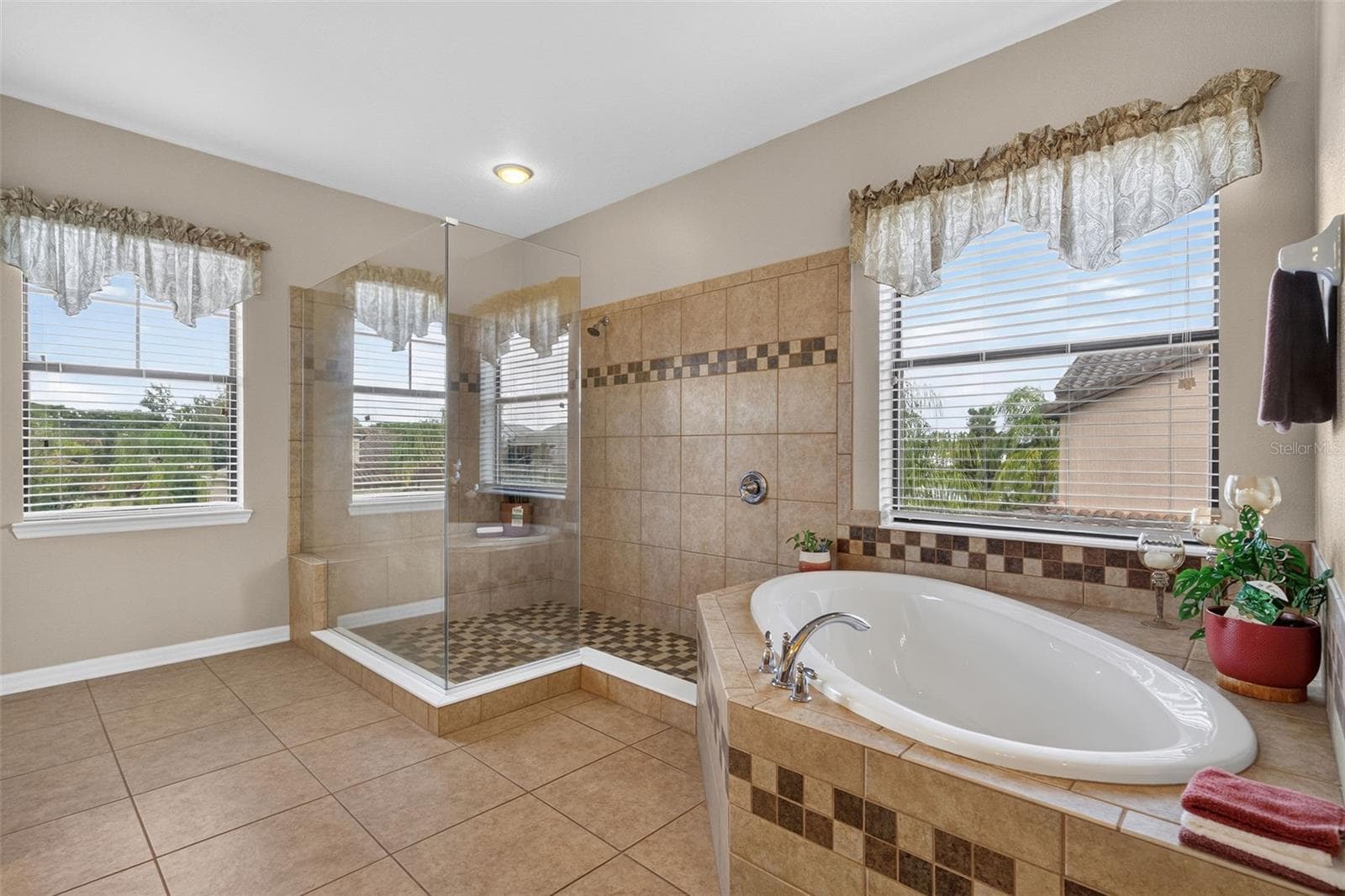 Single Family Residence at 1481 CALM WATERS CT, ST CLOUD, photo 31 of 50