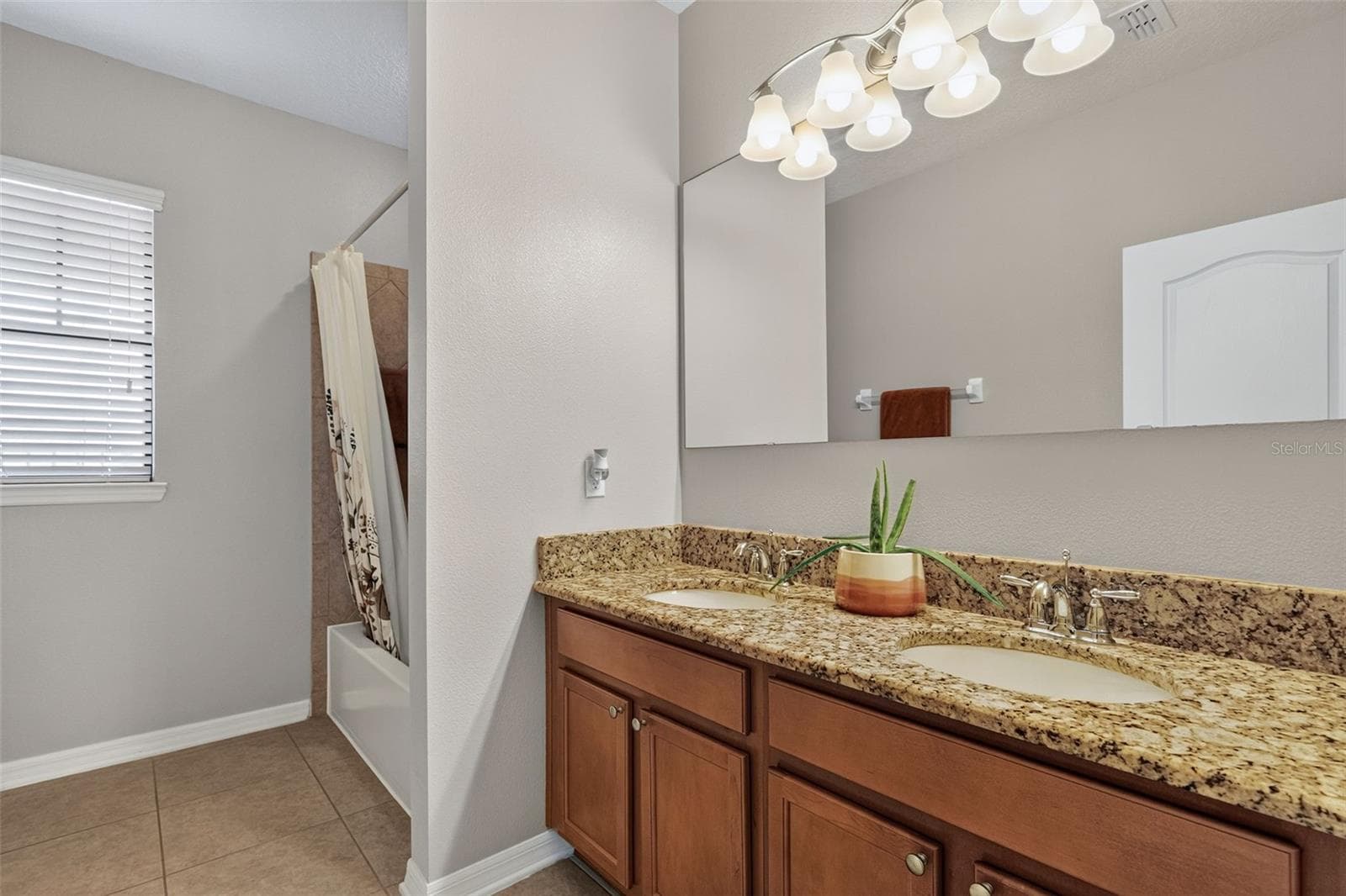 Single Family Residence at 1481 CALM WATERS CT, ST CLOUD, photo 38 of 50