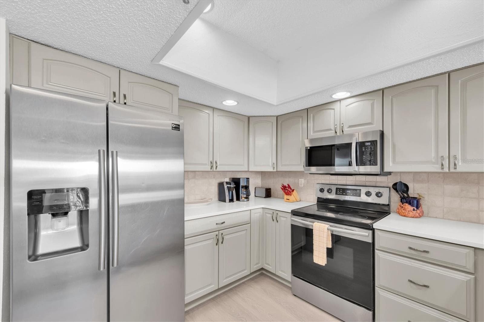 Kitchen - 14710 GULF BLVD #206, MADEIRA BEACH