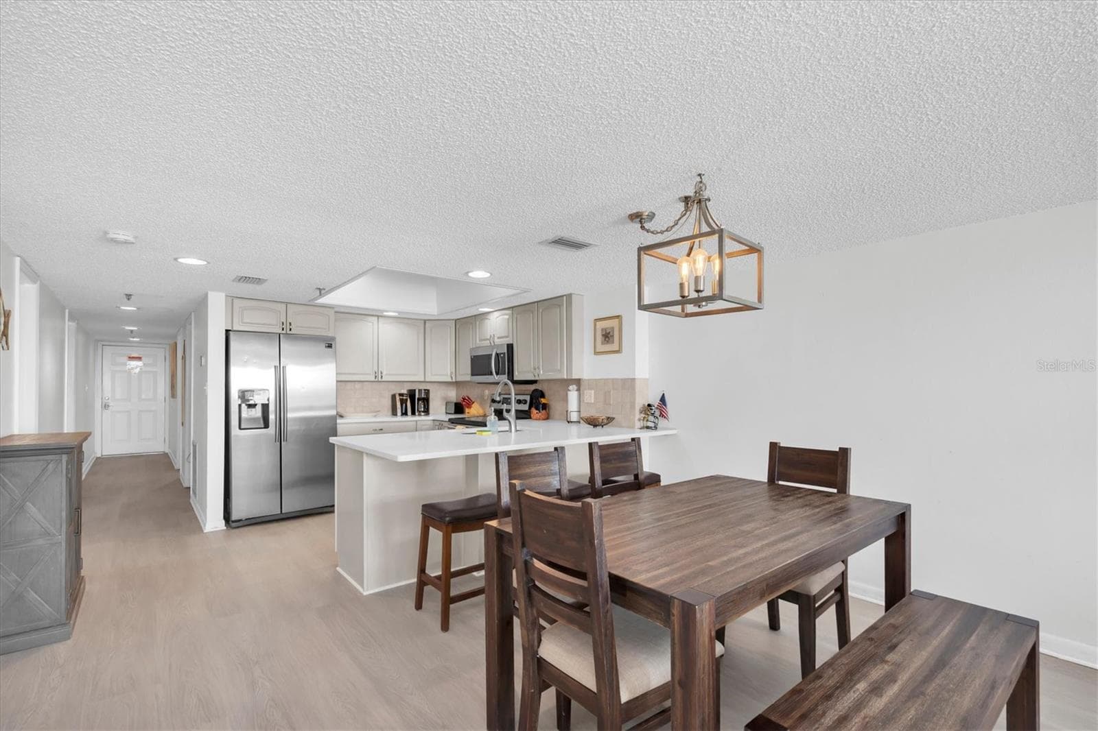 Dining area - 14710 GULF BLVD #206, MADEIRA BEACH