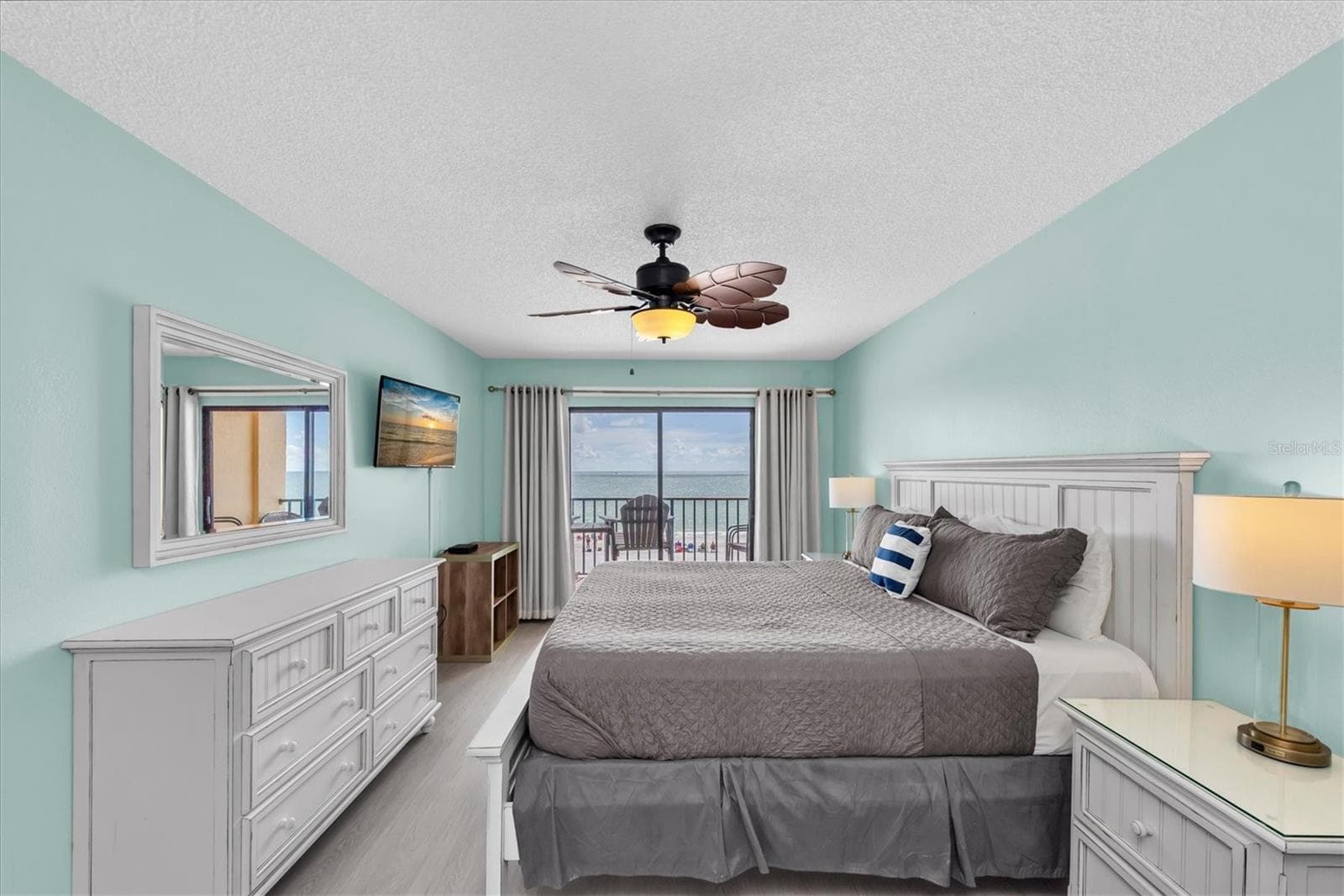 Primary Bedroom - 14710 GULF BLVD #206, MADEIRA BEACH
